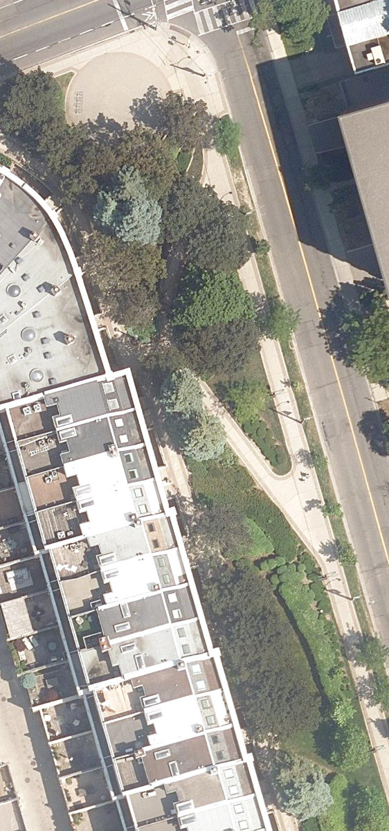 Spadina Road Green — site photograph
