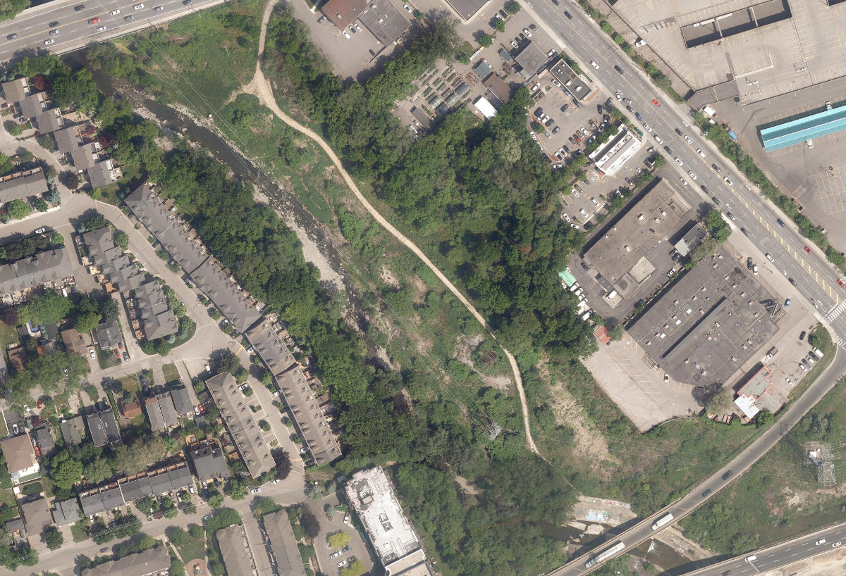 Etobicoke Hydro Green Space — site photograph