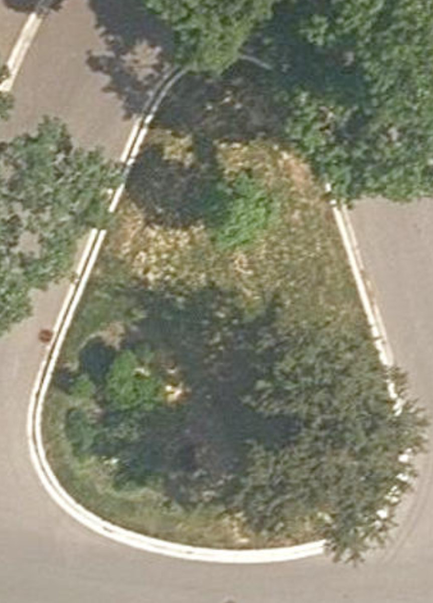 Clement Road Parkette — site photograph