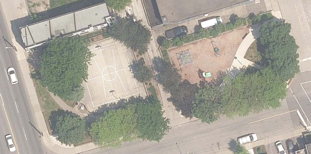 Keele - Mulock Parkette — aerial / top-down view