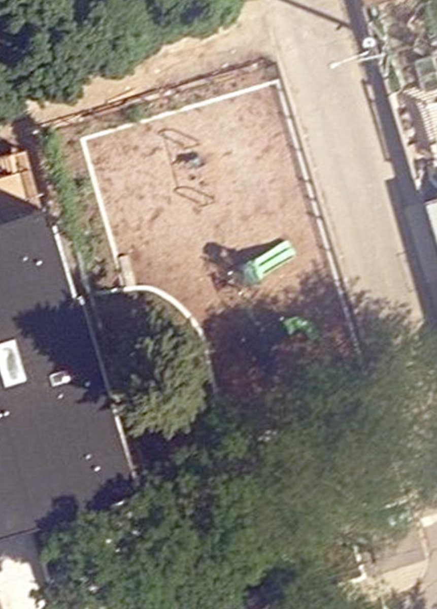 Lucy Tot Lot, site photograph