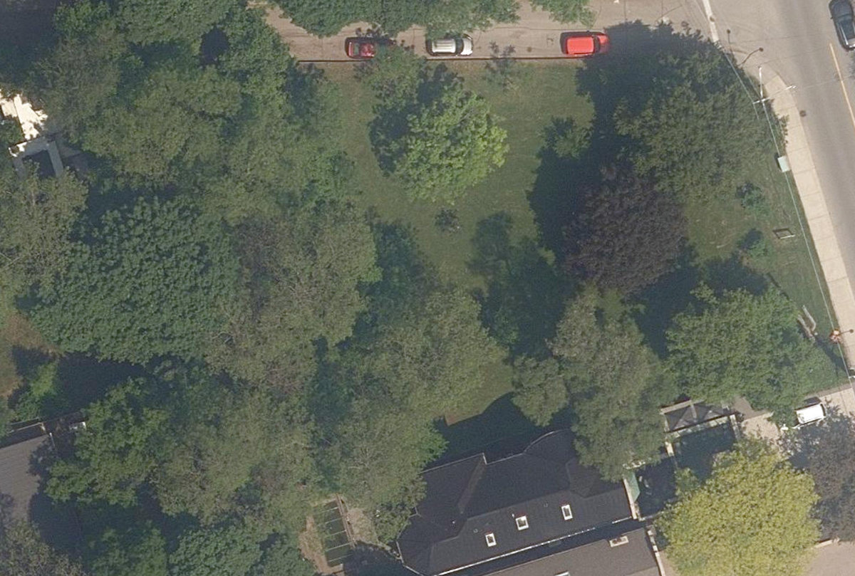 Spadina Road Park — site photograph