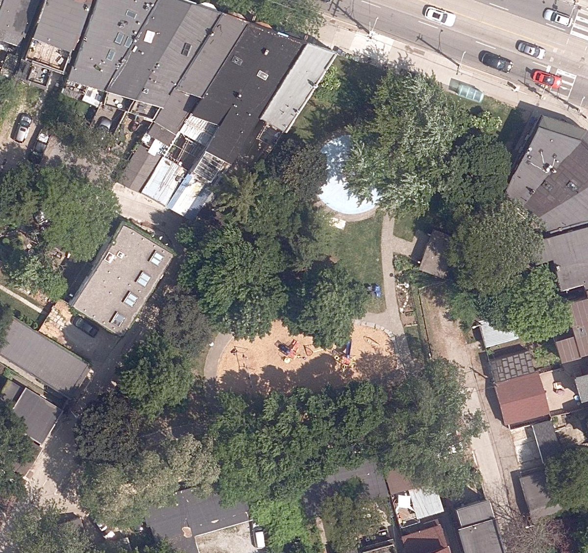 Columbus Parkette — aerial / top-down view