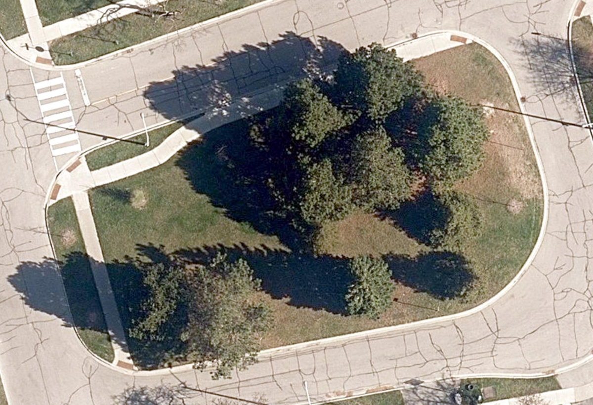 Hartismere Ct Centre Island — site photograph