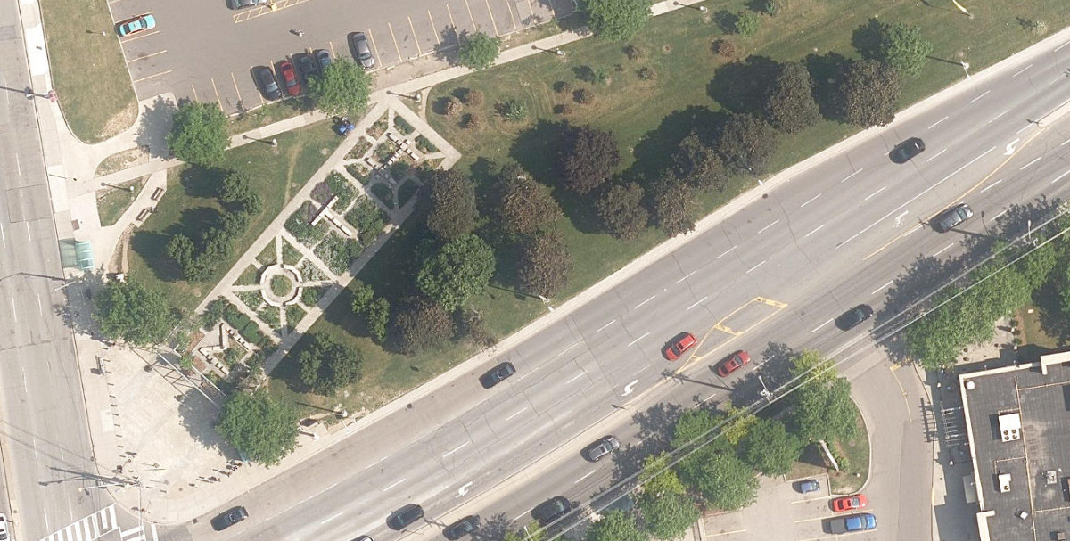Downsview Memorial Parkette — site photograph