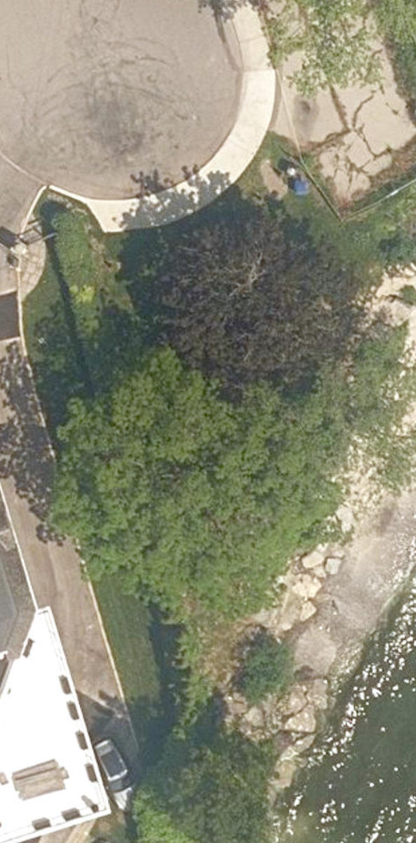 Sand Beach Road Parkette — site photograph