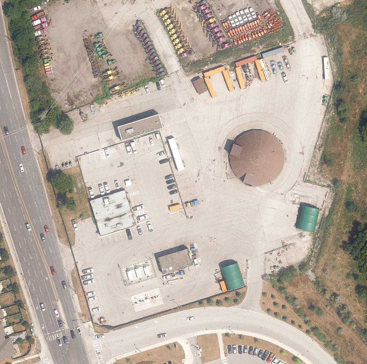 MORNINGSIDE YARD - Building Grounds — site photograph