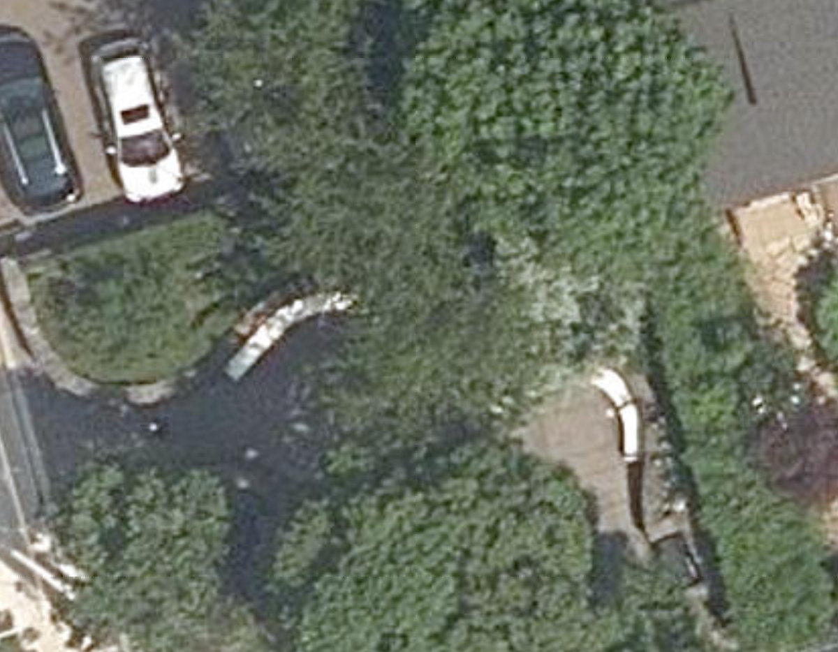 Montclair Avenue Parkette — site photograph