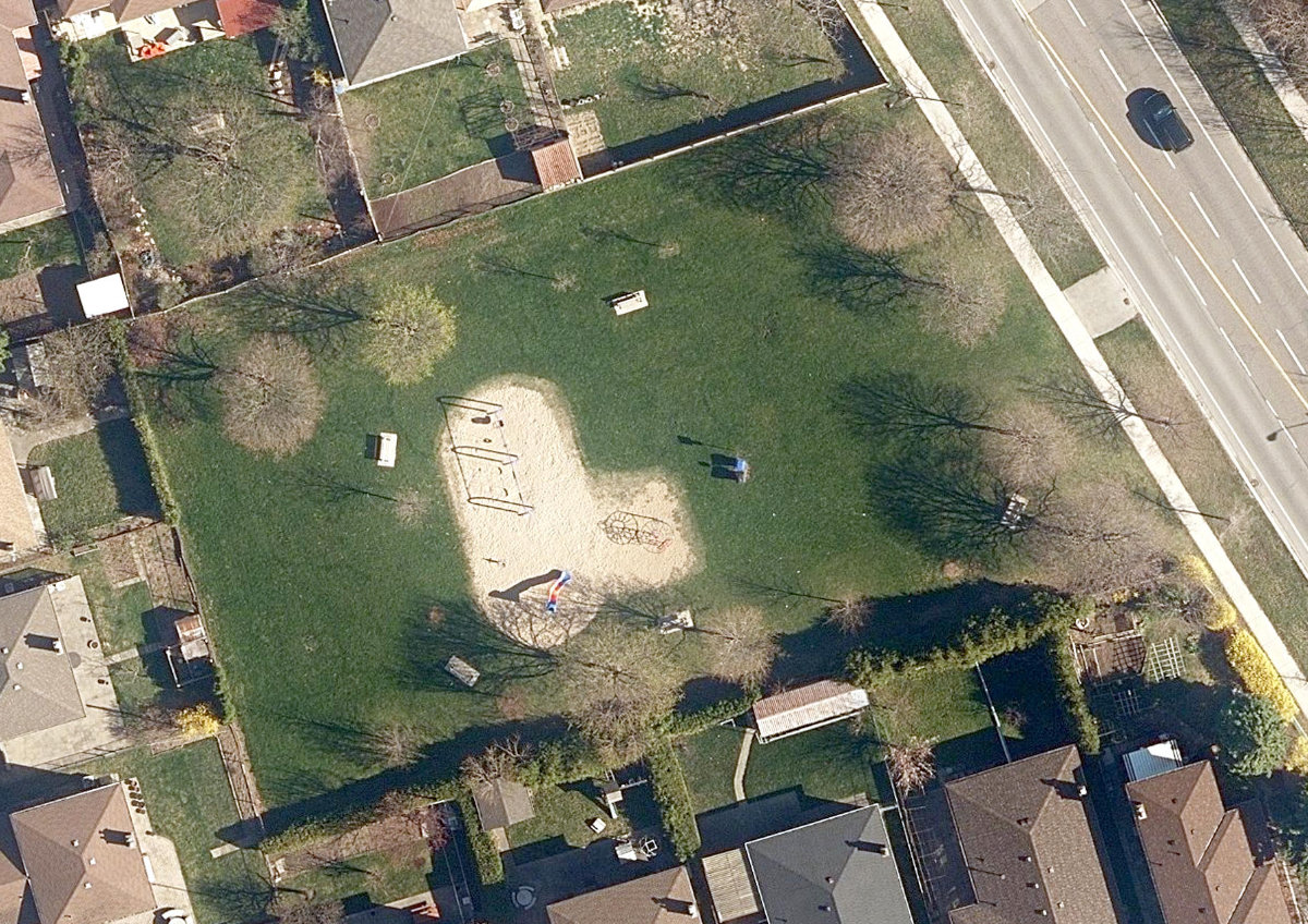 Wilson Heights Parkette, site photograph