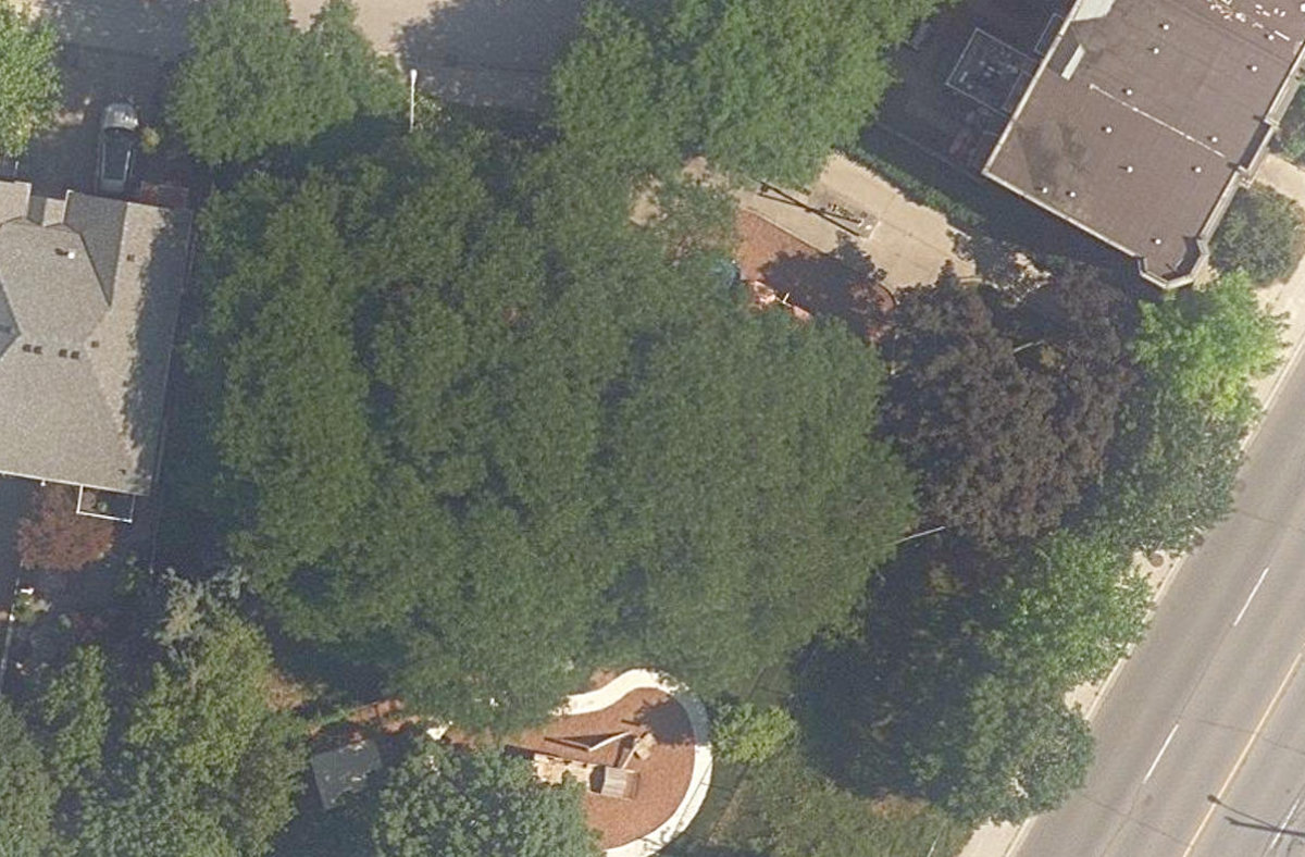 Willis Blair Parkette — aerial / top-down view