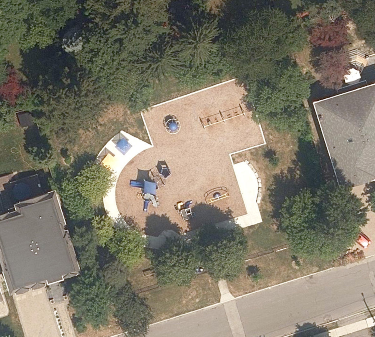 Harlandale Parkette — site photograph