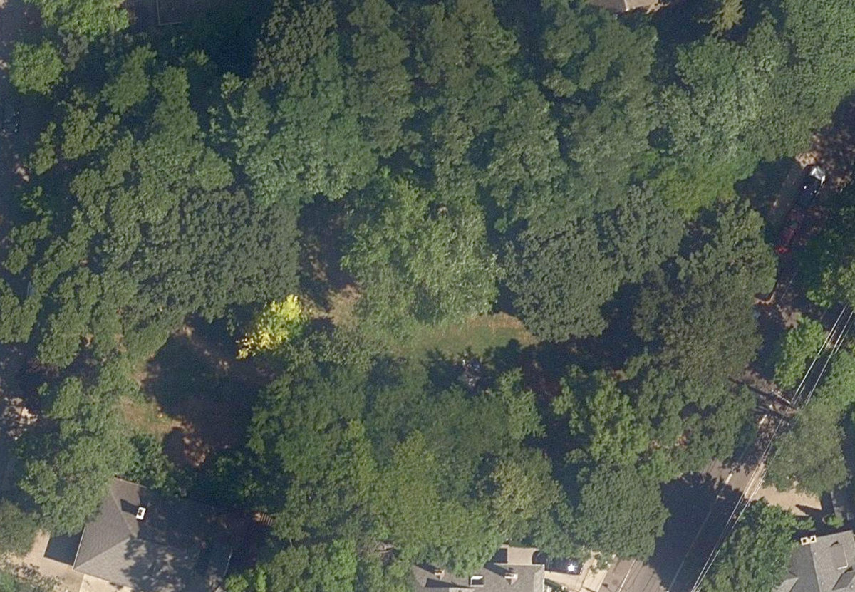 Poplar Plains Parkette — site photograph