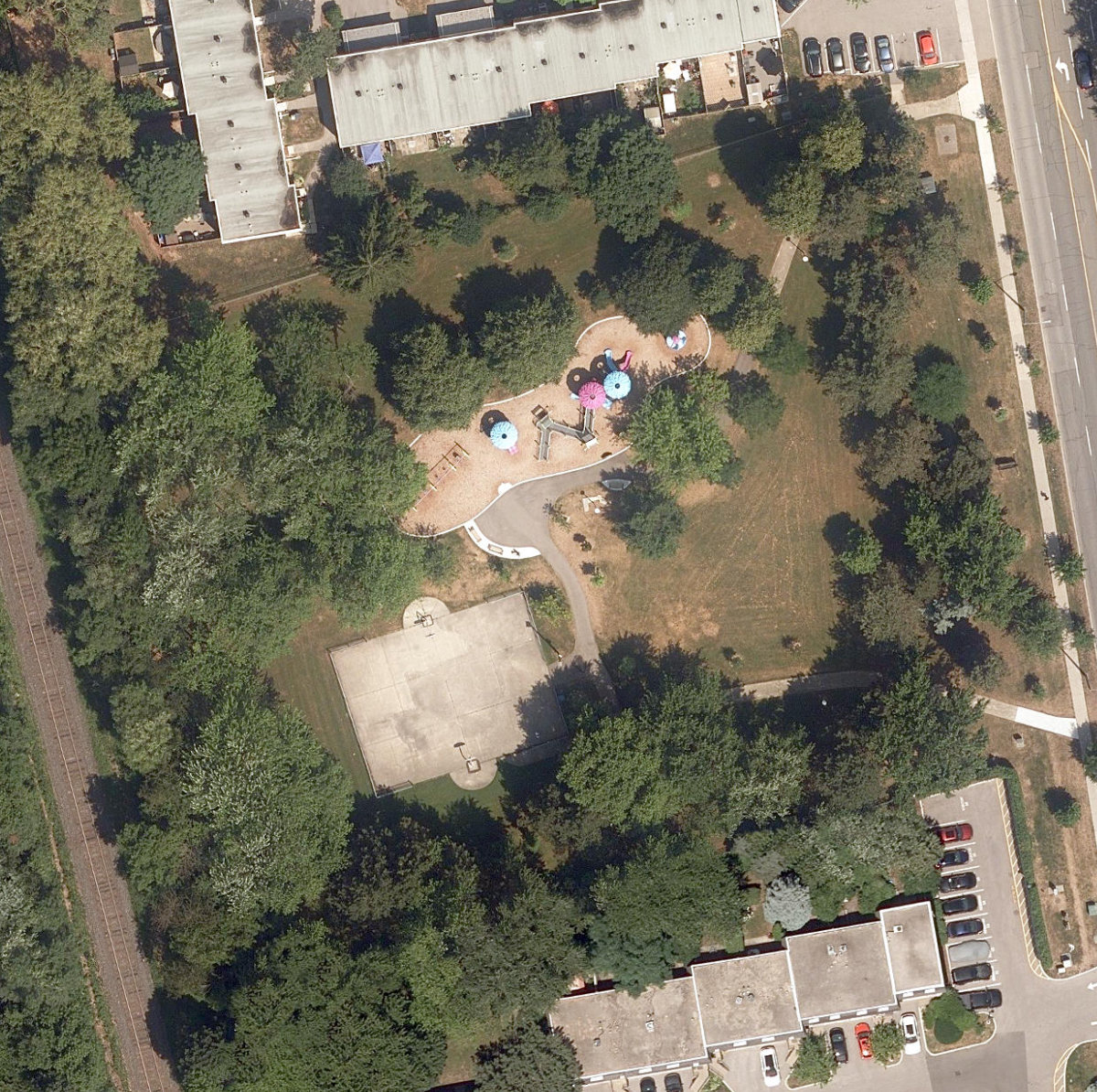 Leslie Park — aerial / top-down view