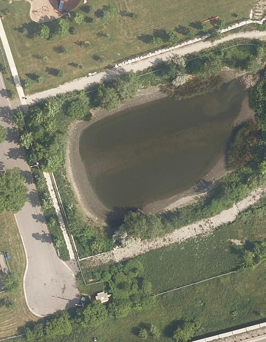 Ridge Park Retention Pond — site photograph
