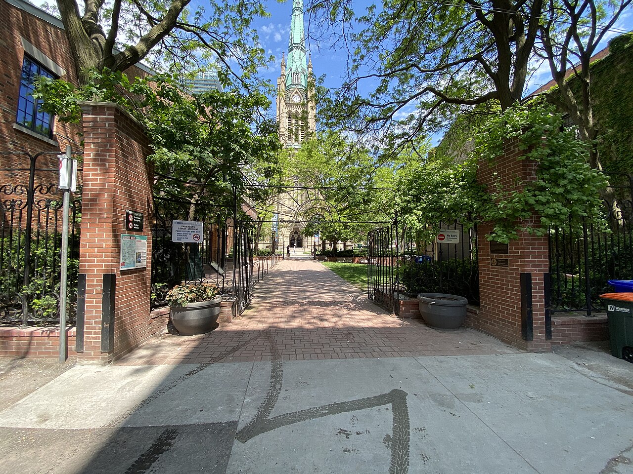 Toronto Sculpture Garden, site photograph